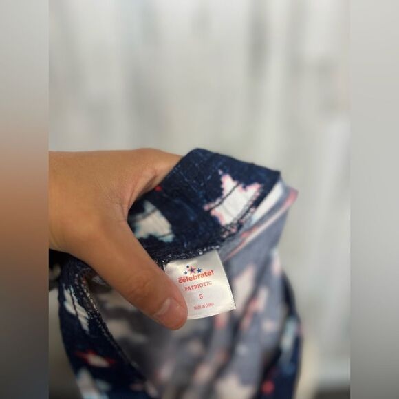 Star Shorts - Picture 3 of 5